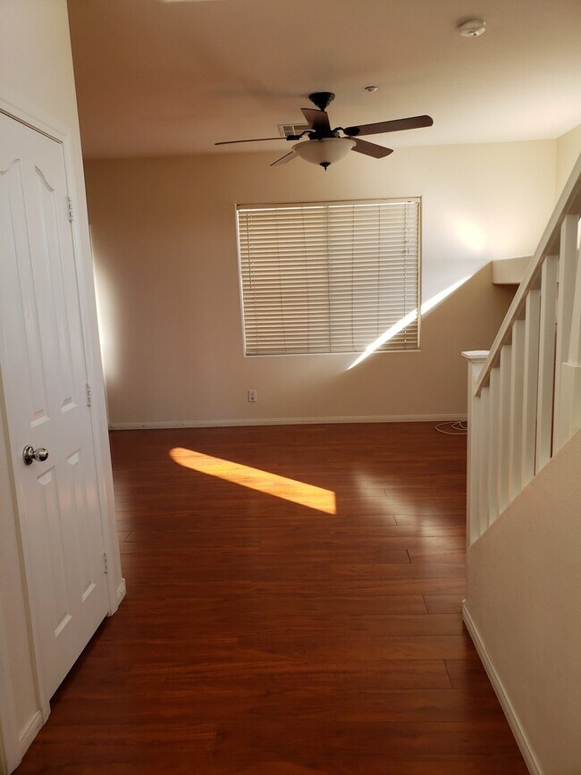 Building Photo - 8904 Nautilus Vista Ct
