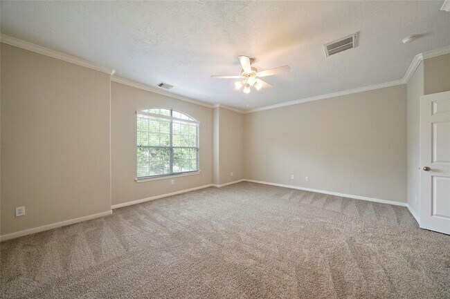 Building Photo - 130 W Burberry Cir