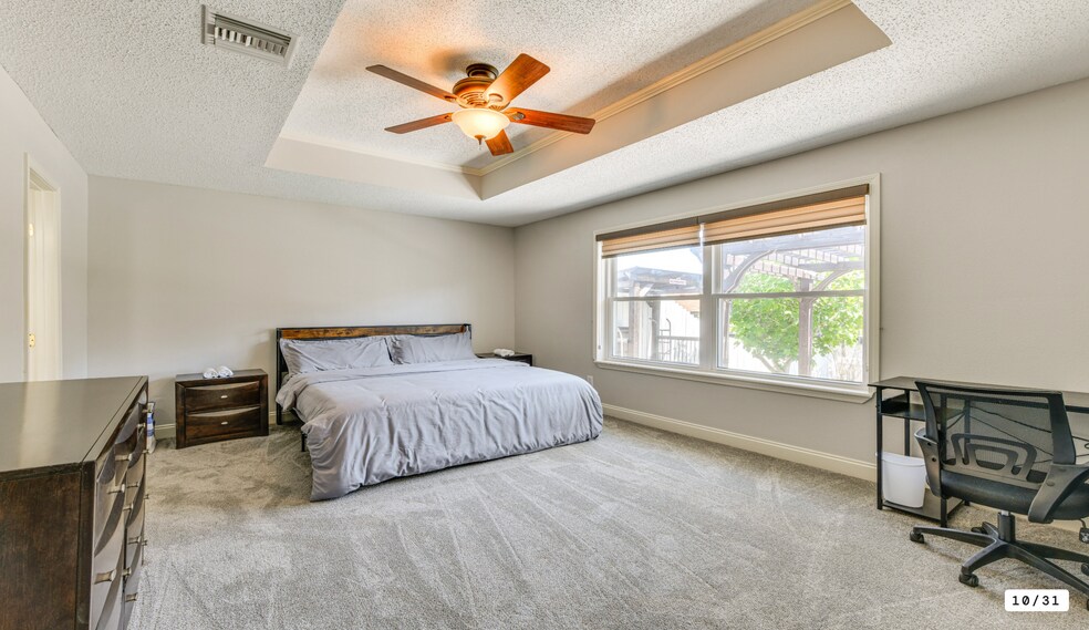 Building Photo - 125 Windward Passage St
