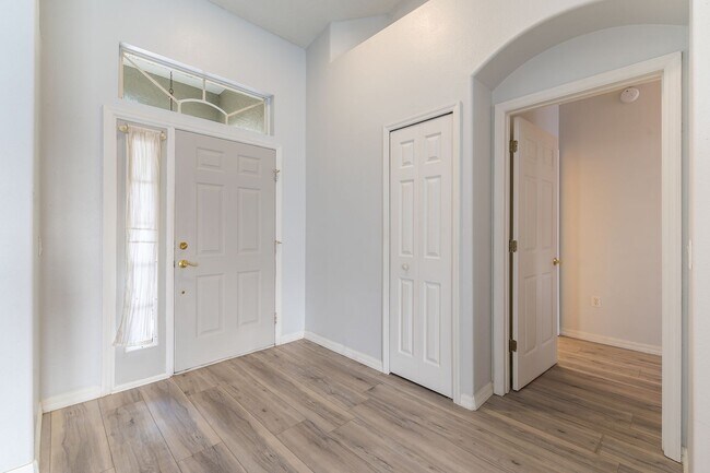 Building Photo - 3-Bed 2-Bath Unfurnished Pool Home - Greenfield Plantation