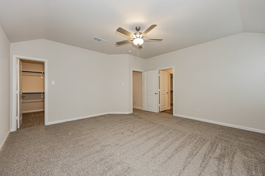 Building Photo - 1442 Reiner Dr