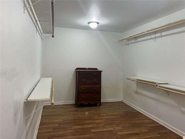 Building Photo - 3415 Glensford Dr