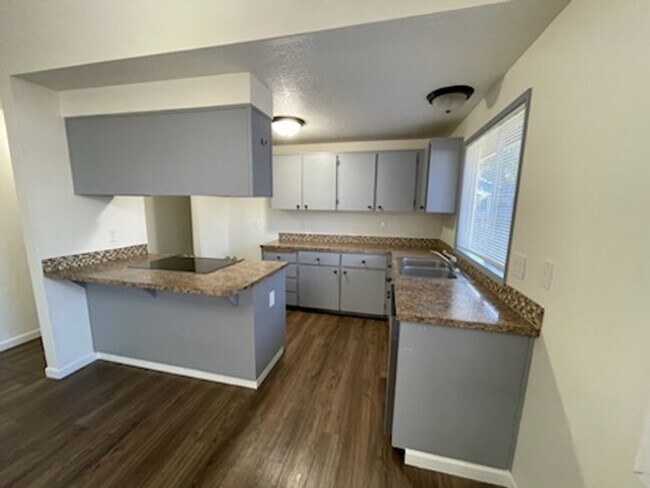 Building Photo - 17775 SW Corona Ln