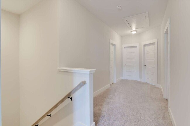 Building Photo - Spacious 4-Bedroom Townhome in Wendell Falls