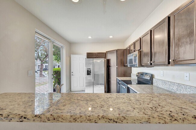 Building Photo - 9480 SW 171st Ct