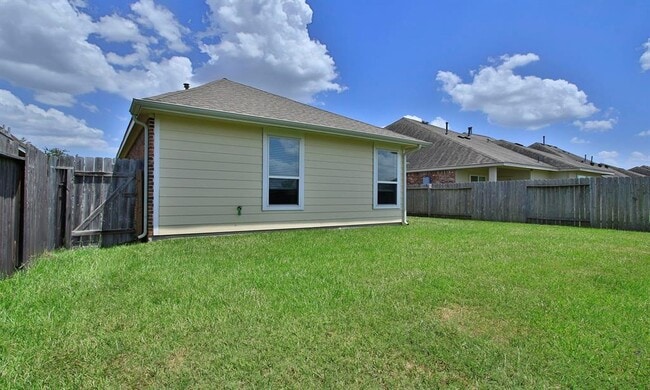 Building Photo - 21615 Rainfall Park Dr