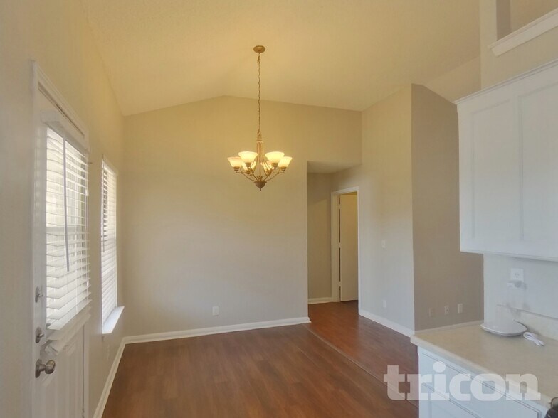 Building Photo - 6401 Freedom Ct