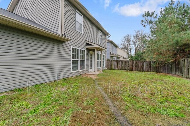 Building Photo - 1468 Collins Dr