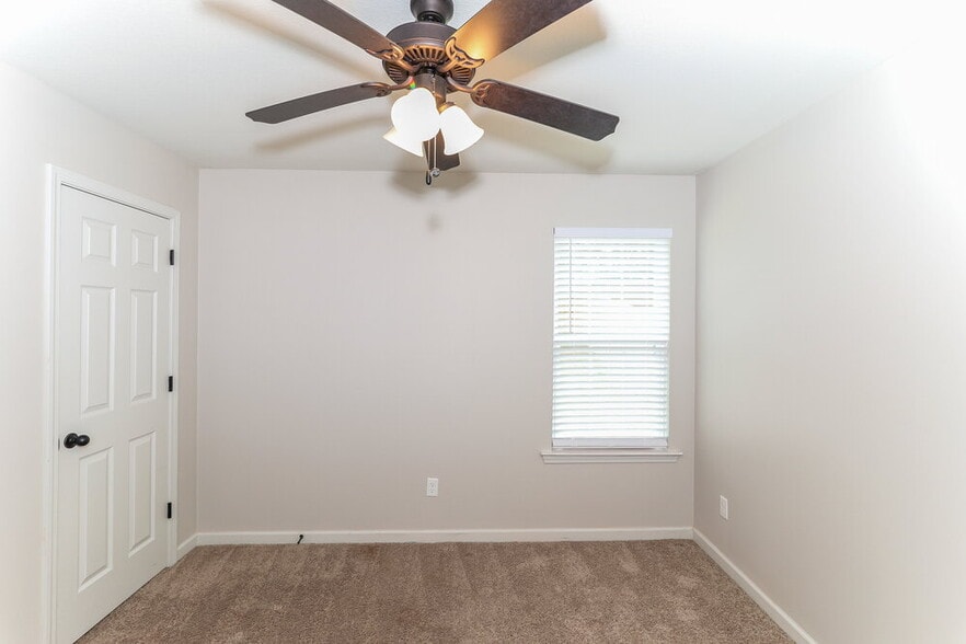 Building Photo - 9007 Billy Pat Dr