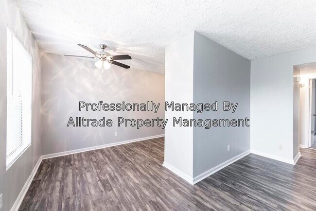 Building Photo - 4518 Beechbrook Rd