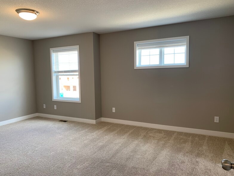 Primary bedroom including sitting area - 4825 Martingale Drive