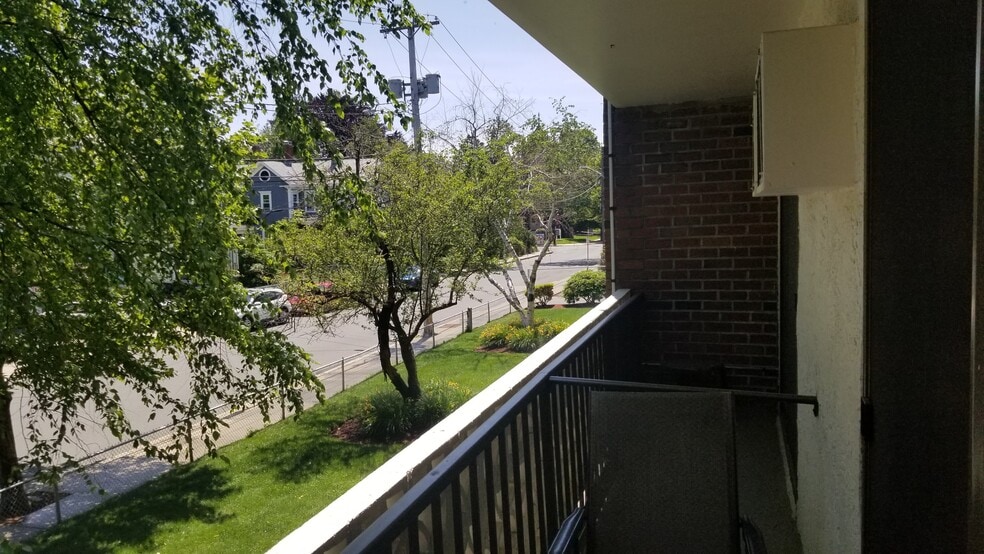 Balcony of LR and MBR - 29 Harvard Ave