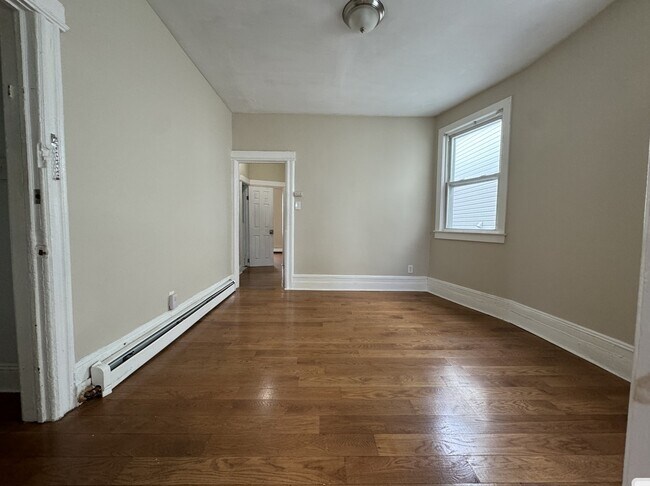 Unit 2 - 198 Myrtle Ave