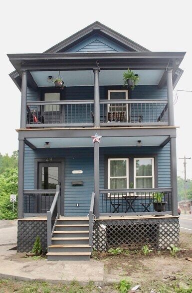 Building Photo - 49 Columbia Tpke