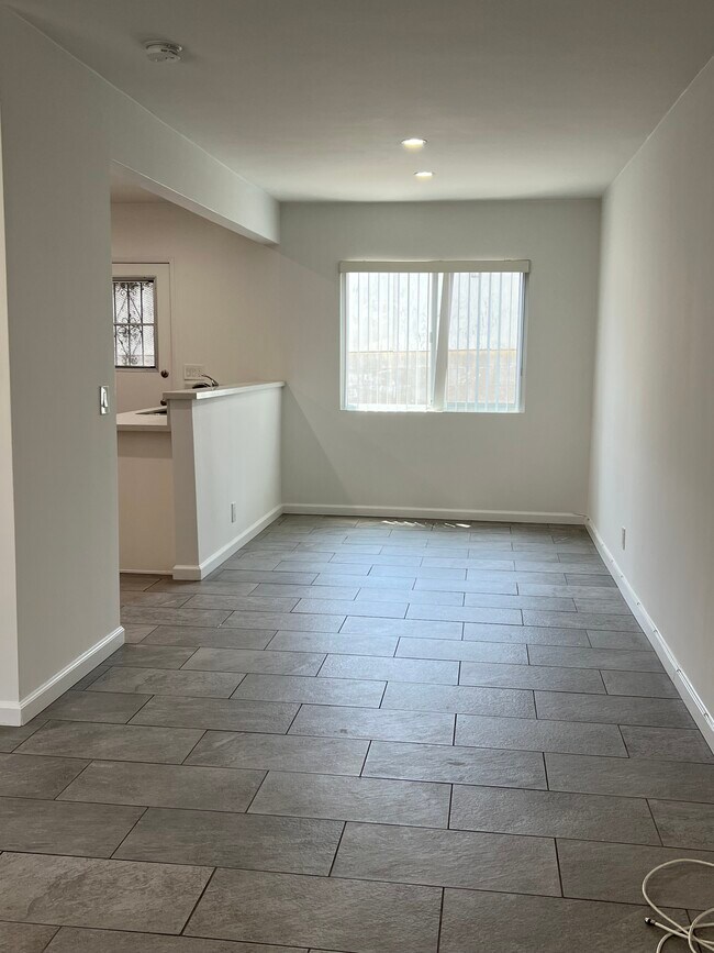 Dining room - 319 Mariposa Ave