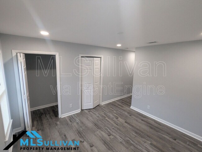 Building Photo - 51 Crystal Oaks Ct