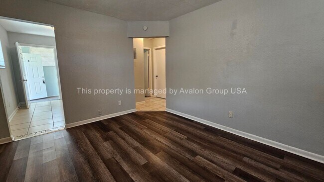 Building Photo - 1716 Whitner St