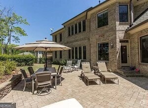 Building Photo - 11037 Estates Cir