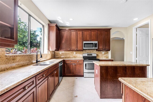 Building Photo - 18822 SW 74th Ct