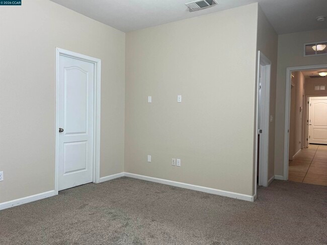 Building Photo - 50 Sugarbush Ct
