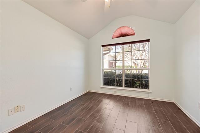 Building Photo - 5024 Woodmeadow Dr