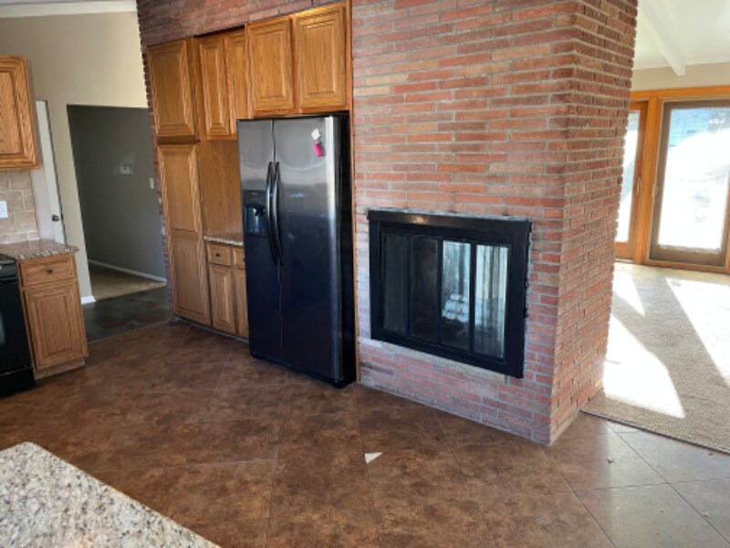 Building Photo - 930 Sherwood St