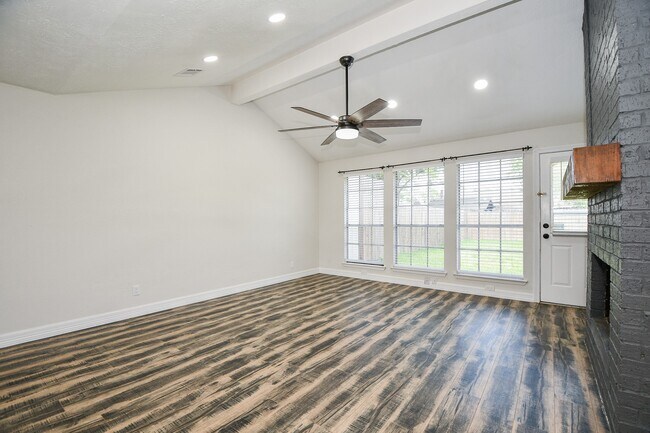 Building Photo - 13910 Bonnercrest Dr