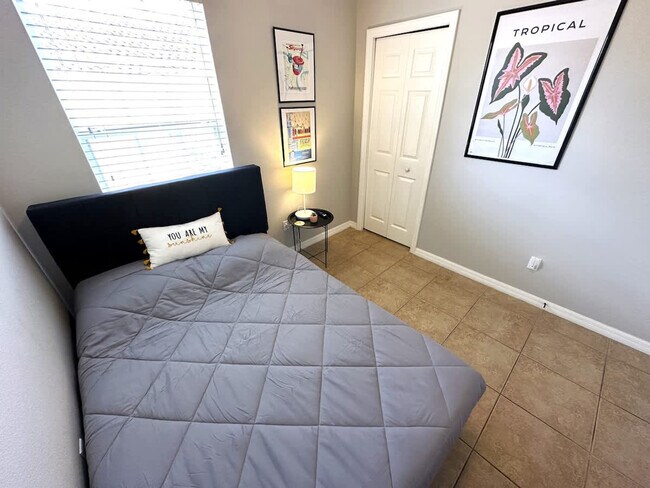 Building Photo - 2769 Oakwater Dr