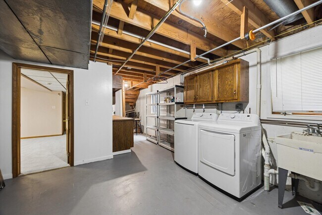 Building Photo - 5711 Fox Gate Ln