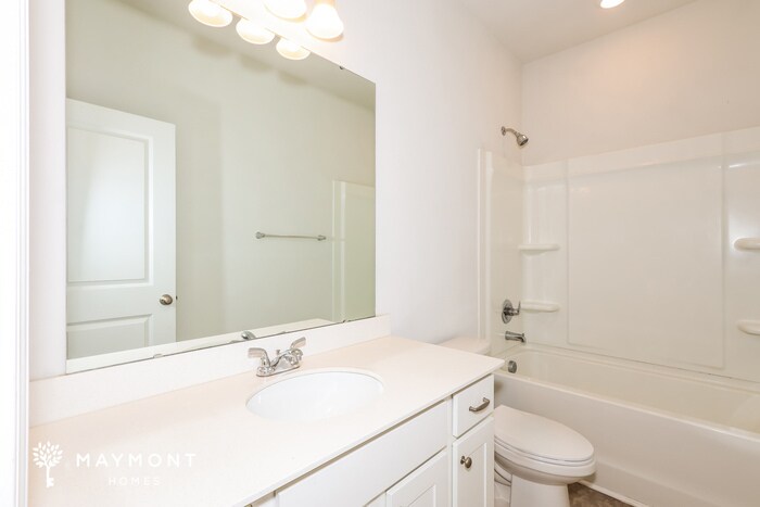 Building Photo - 152 Dorian Lp