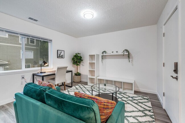 Building Photo - 1816 S G St