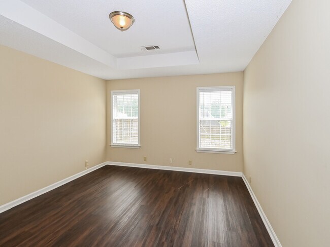 Building Photo - 2815 Fletcher View Dr