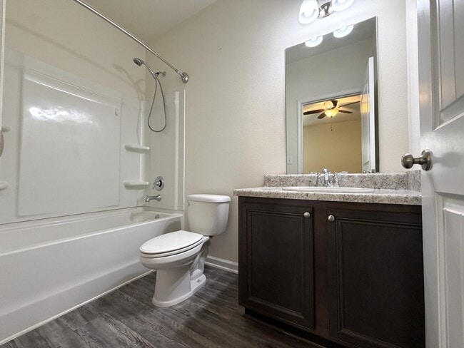 Building Photo - 316 Merlin Ct