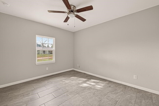 Building Photo - 1618 Palmwood Dr