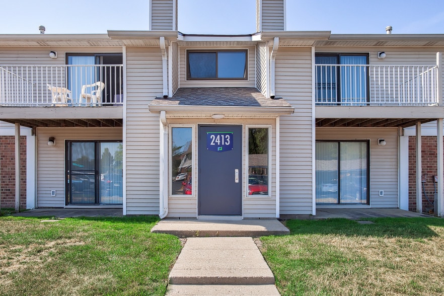 Primary Photo - Franklin Park Apartments