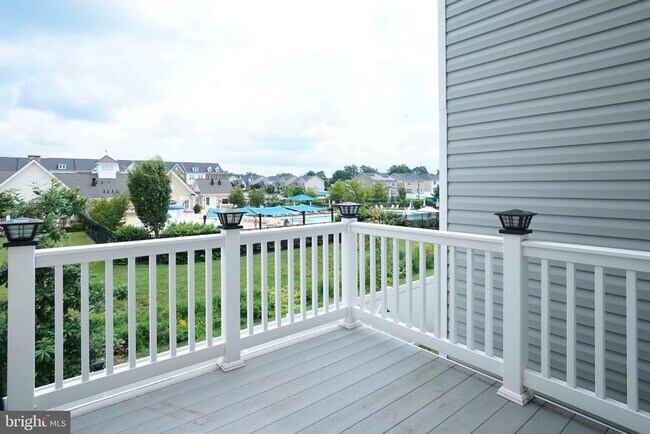 Building Photo - 2038 Twisted Oak Pl