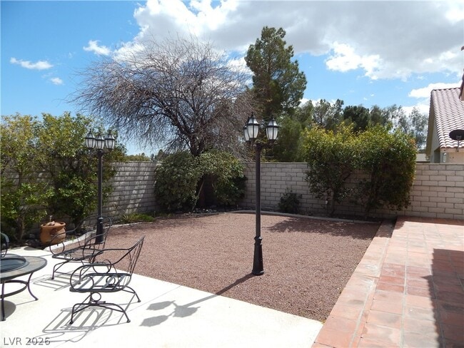 Building Photo - 1320 Crystal Valley Dr