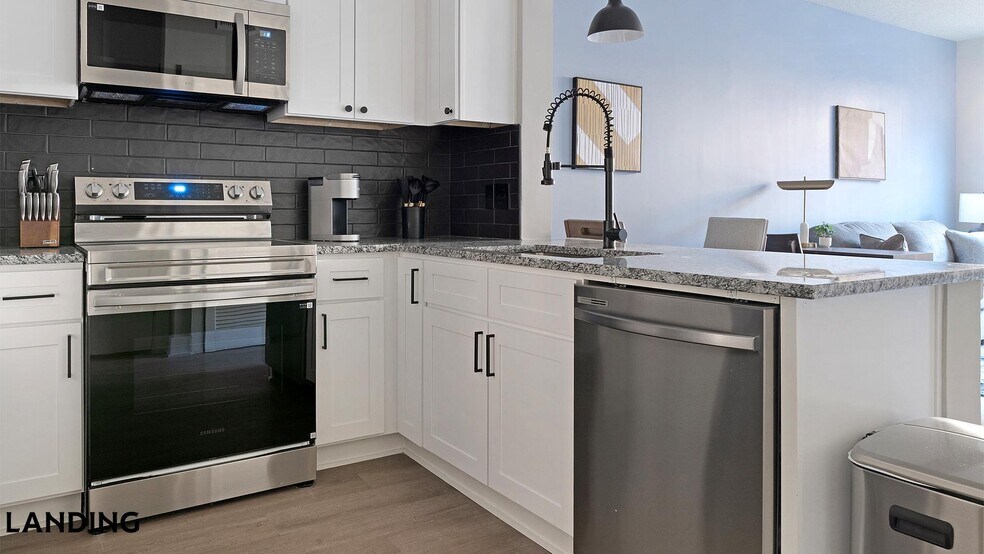 Building Photo - 49 Boulevard SE