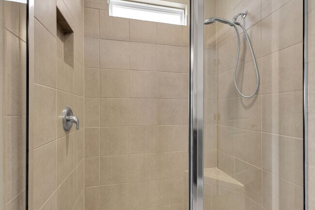 Building Photo - 3/2 Home In Upscale 55+ Gated Community