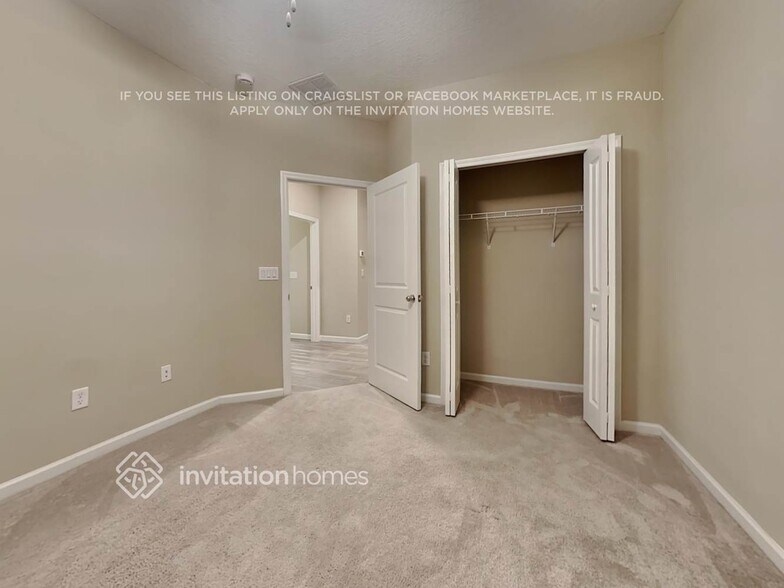 Building Photo - 9754 Lovage Ln