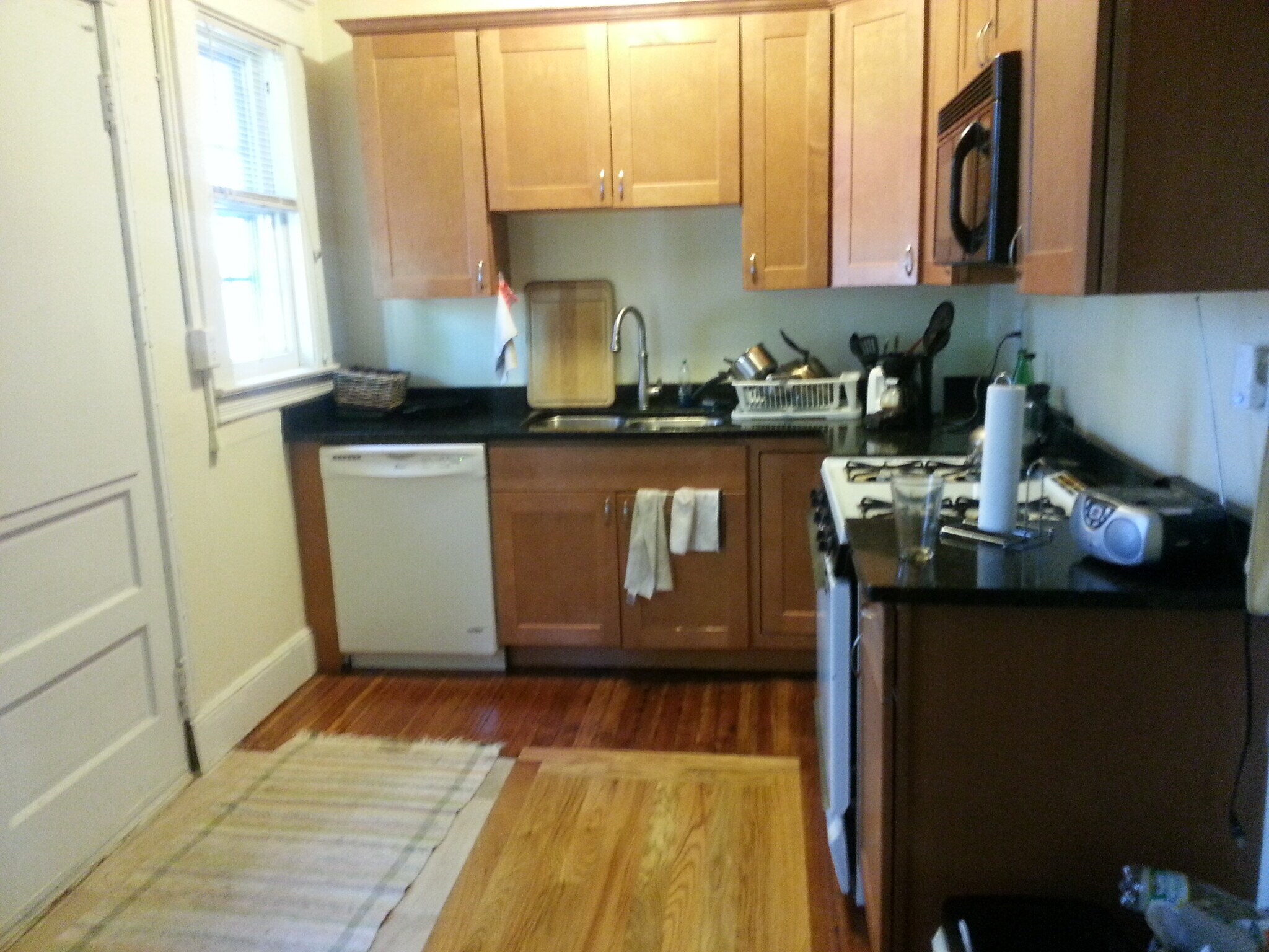 Building Photo - 163 Nicoll St