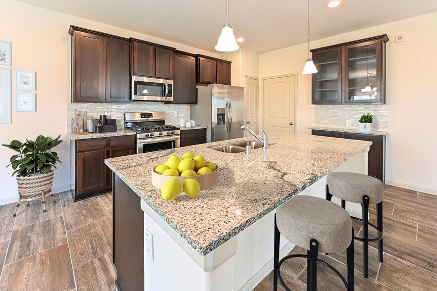 Building Photo - 7915 Fijian Cypress Dr