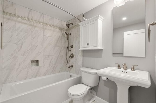 Building Photo - 42 8th St