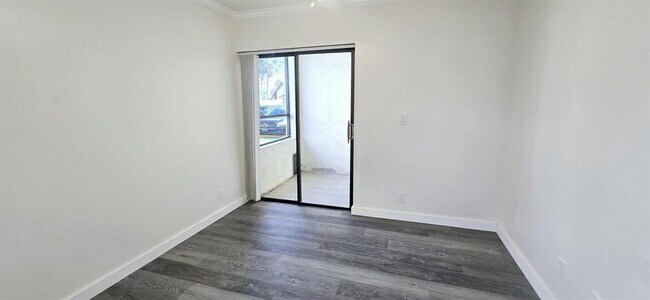 Building Photo - 5539 Courtyard Dr