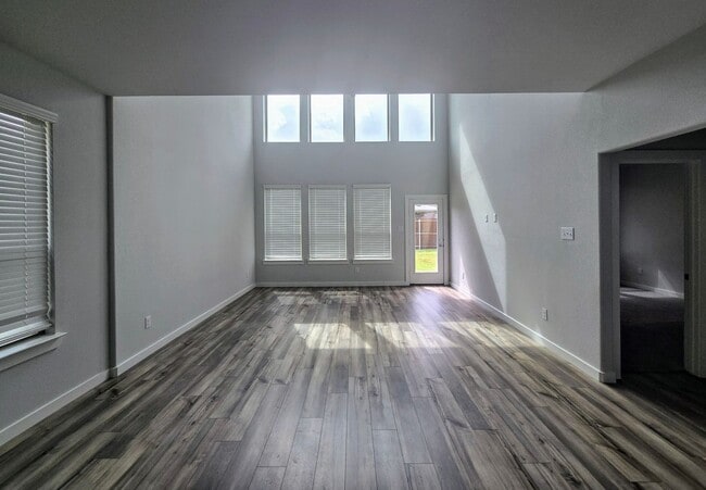Building Photo - 4812 Grandiose Dr