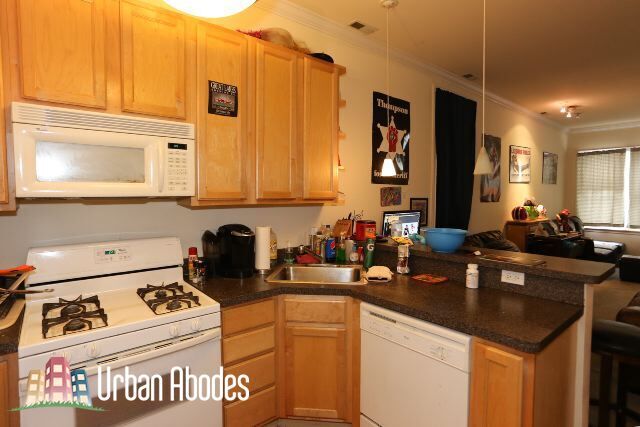 Building Photo - 1720 W Beach Ave