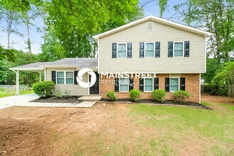 Building Photo - 4 Bedroom Pet-Friendly Home in Jonesboro, ...
