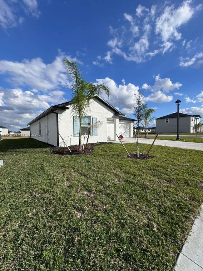 Building Photo - 17245 Cantu Ct