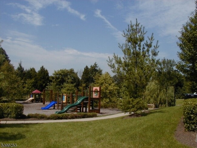 Building Photo - 2406 Taggert Dr