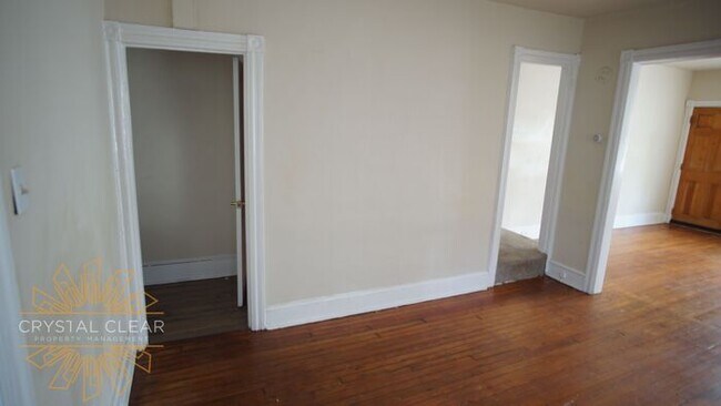 Building Photo - 416 McCabe Ave